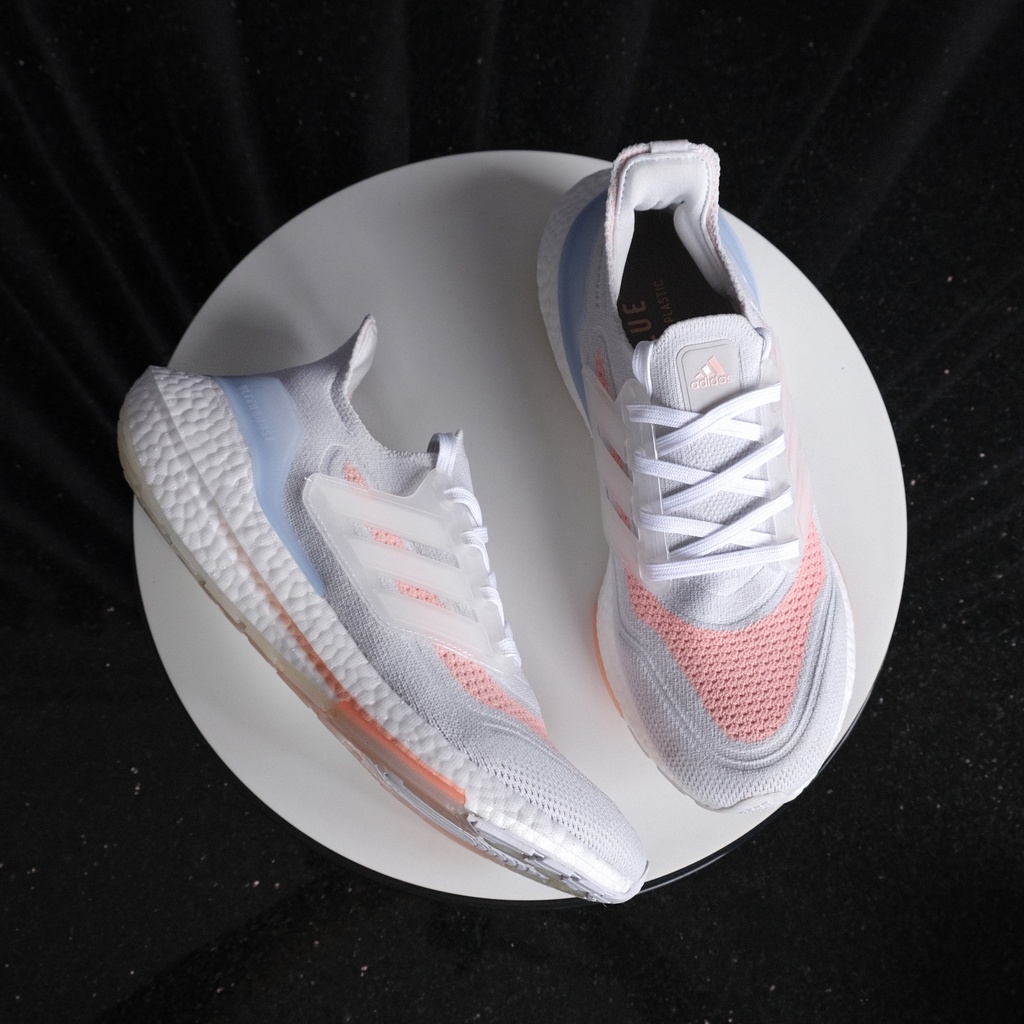 Giày thể thao ub 7.0 1.1