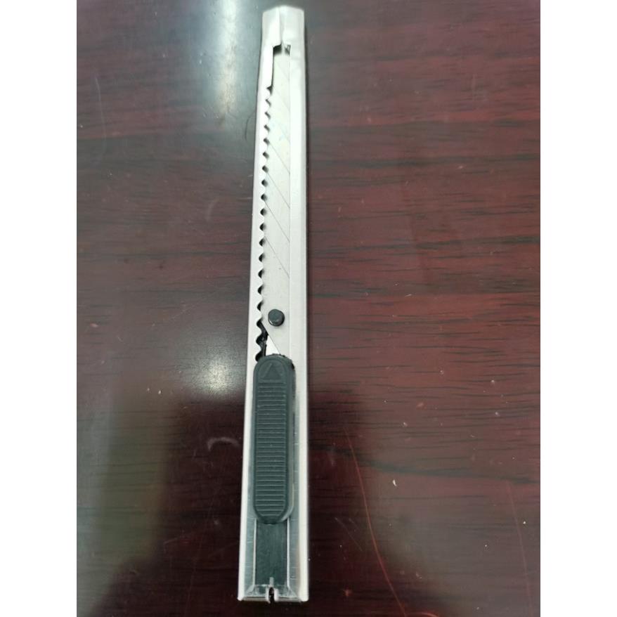Dao rọc giấy MILASO dao cắt giấy vỏ thép không rỉ siêu bền SK-001352