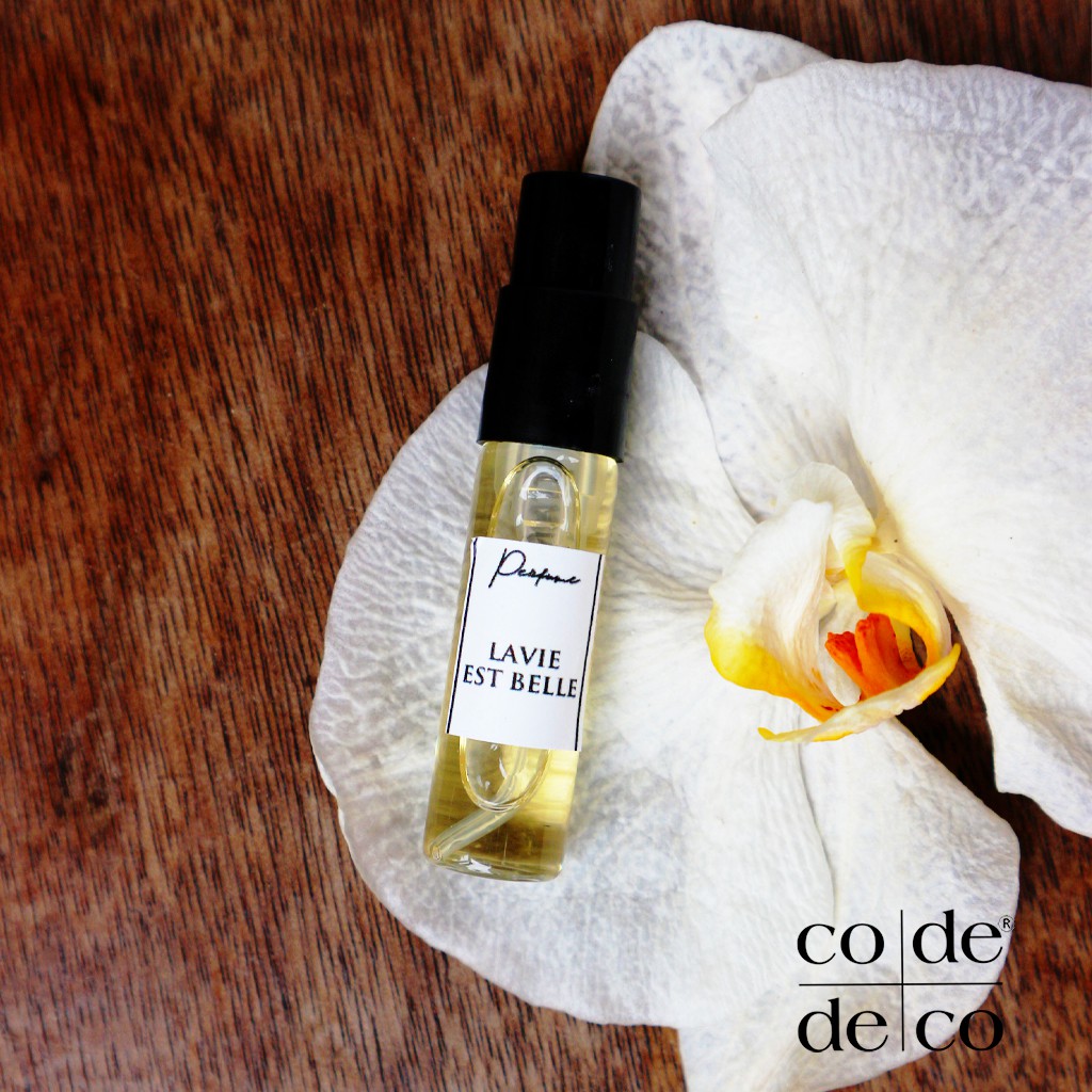 Tinh Dầu Nước Hoa Code Deco La Vie est Belle L'Éclat L'Eau de Toilette 2ml, Ngọt Ngào, Thơm Mát - Pháp | Thế Giới Skin Care