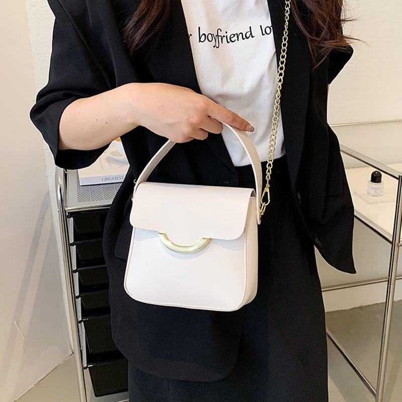 Túi xách đeo chéo IELGY dáng vuông nhỏ phối dây xích thời trang cho nữ