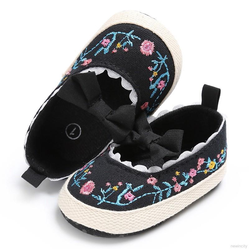 Giày búp bê có đính nơ dễ thương cho bé gái sơ sinh