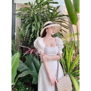 Váy cổ vuông tay bồng rút dây