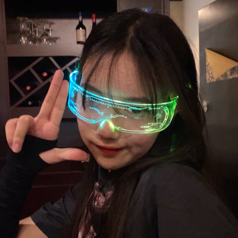 【Bán】Dành riêng cho câu lạc bộ Kính phát sáng 3D kính đèn led pro màu sắc RGB【queen2019】