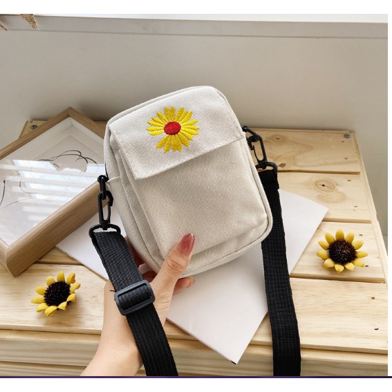 Túi đeo chéo hoa cúc Hàn Quốc dễ thương - HNT00019