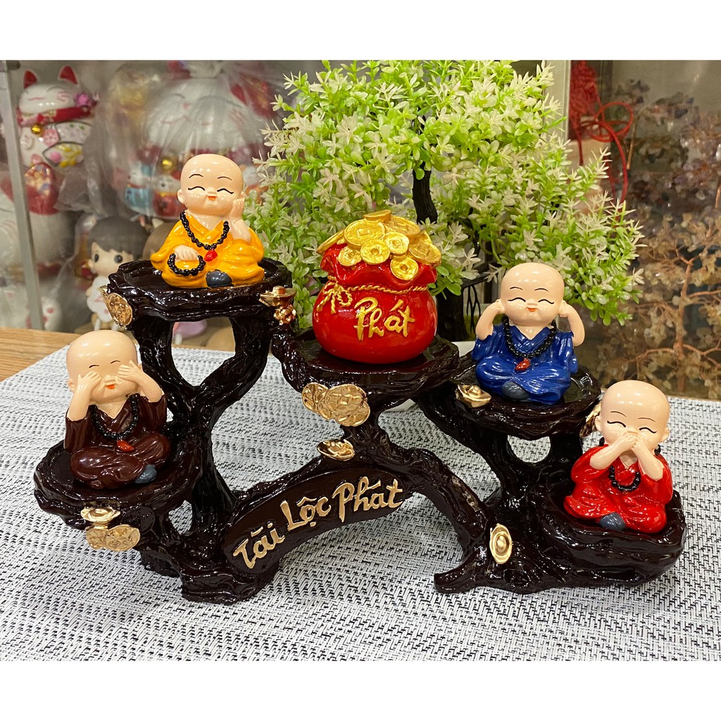 Bộ tượng Tứ Không đeo xâu chuỗi kèm túi đỏ chữ Phát và chân đế ngang 5 ô Tài Lộc Phát