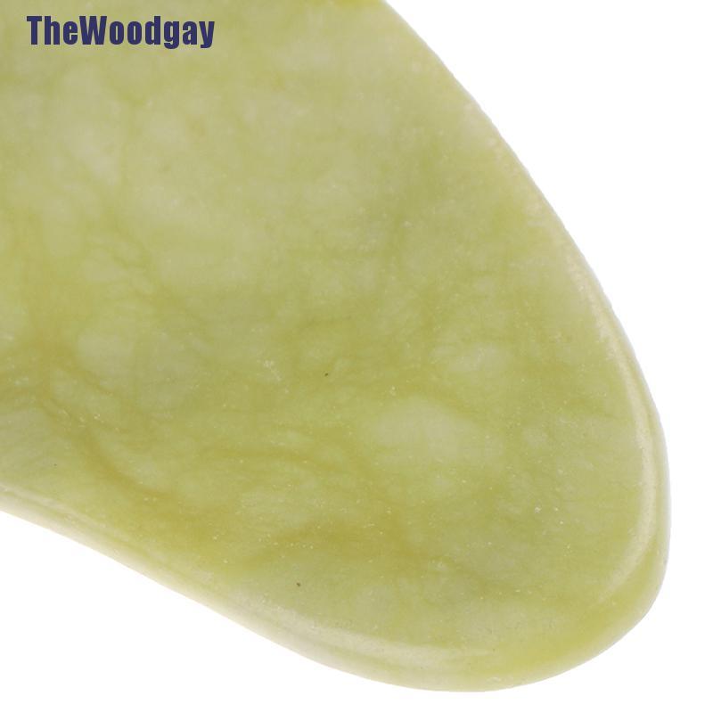 Con Lăn Và Đồ Cạo Bằng Đá Ngọc Bích Tự Nhiên Dùng Mát Xa Thư Giãn Cơ Thể