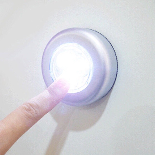 ĐÈN LED MINI CHẠM CẢM ỨNG, CHẠY BẰNG PIN , DÙNG CHO TỦ CHÉN , TỦ QUẦN ÁO