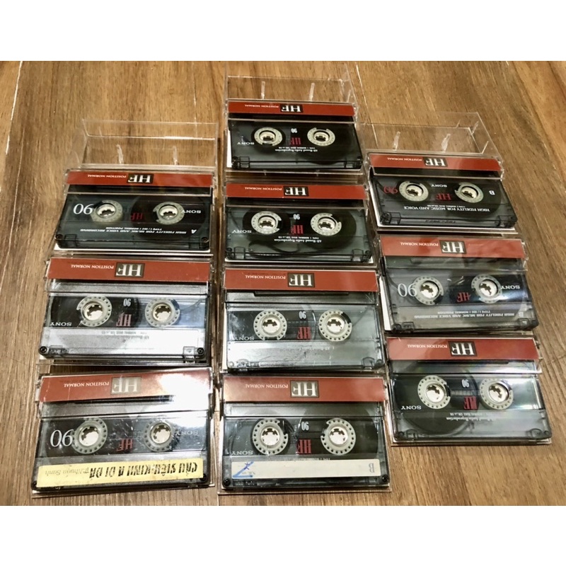 10 băng cassettes " SONY HF 90 "