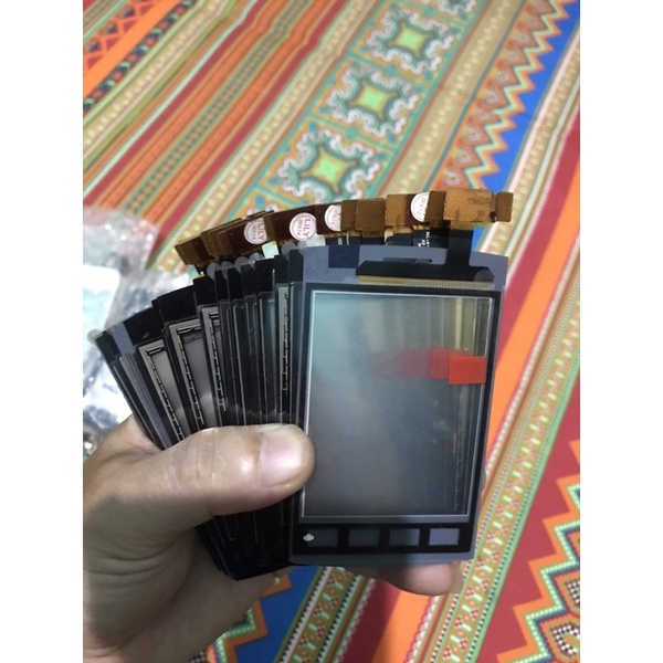 cảm ứng LG E410 mua 1 tặng 1