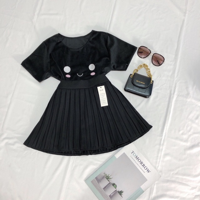 Sĩ áo croptop lông gấu