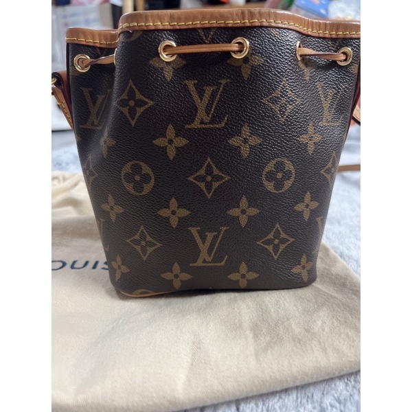 Túi hiệu Vip mini đã qua sử dụng