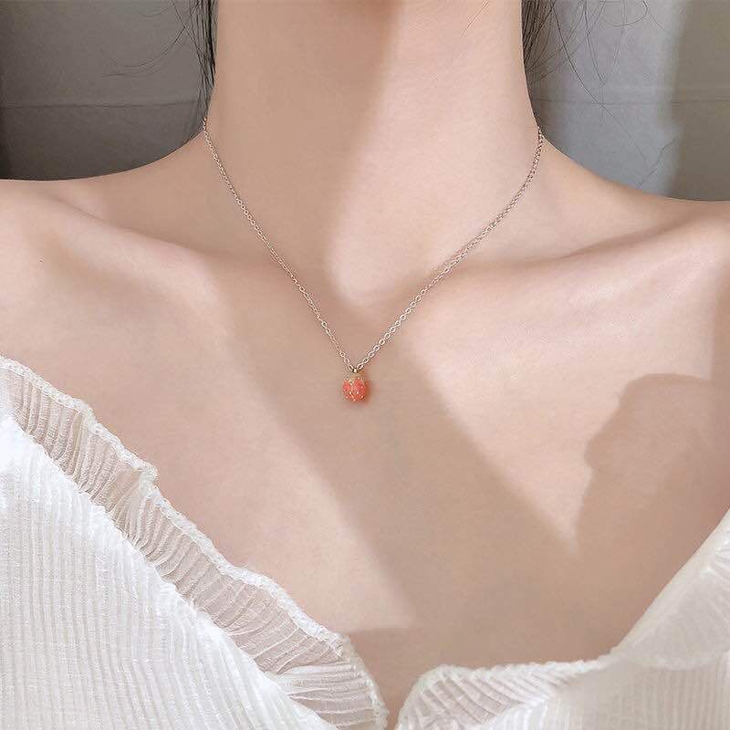 🍓Vòng cổ nữ dâu tây nhỏ dễ thương