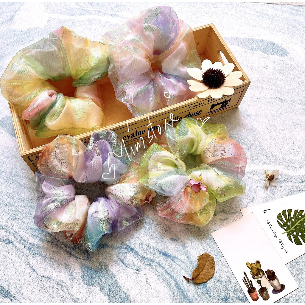 {Ảnh thật}SCRUNCHIES HOLOGRAM HỒ ĐIỆP- LIMITED 2 LỚP- CỘT TÓC VẢI THỜI TRANG NỮ