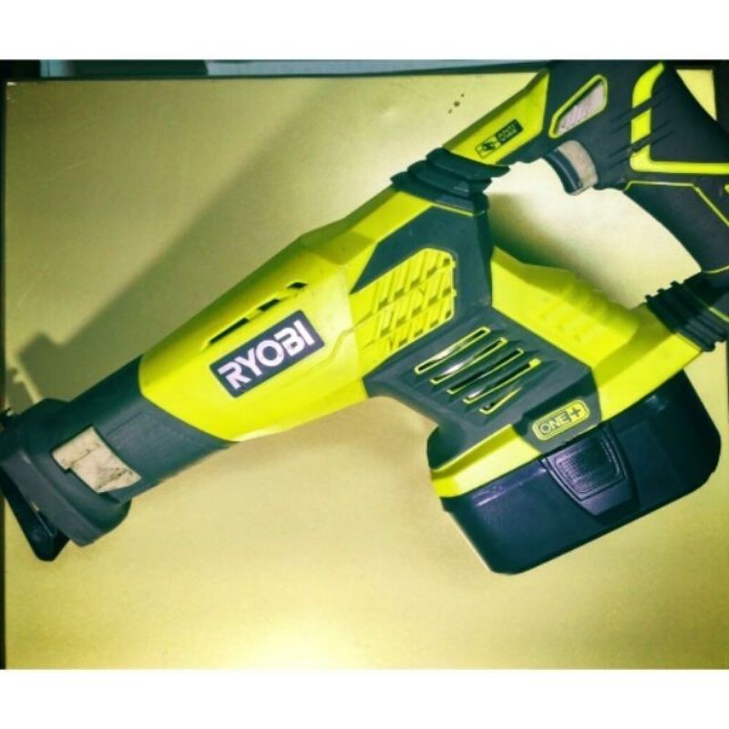 Thân máy cưa kiếm Ryobi 18v