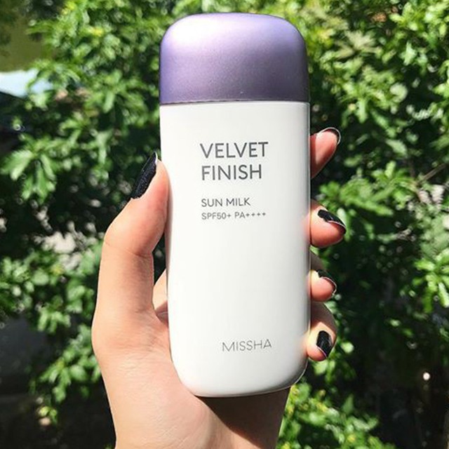 Kem Chống Nắng Dạng Sữa Màu Tím Missha All Around Safe Block Velvet Finish Sun Milk SPF50+/PA++++ 70ml