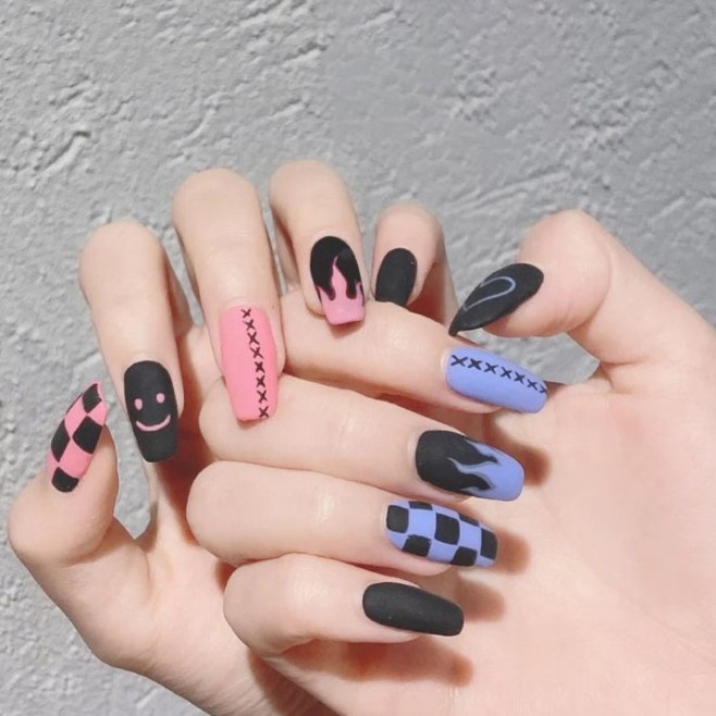 Set 24 Móng Tay Giả Trang Trí Nghệ Thuật