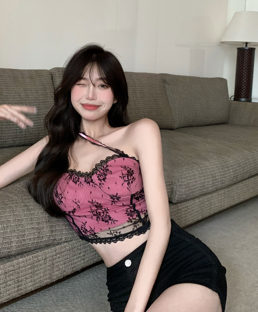 Korean sexy 🌼 lace small strap vest 👗 summer new big code fat mm slim slim hot sister shirt