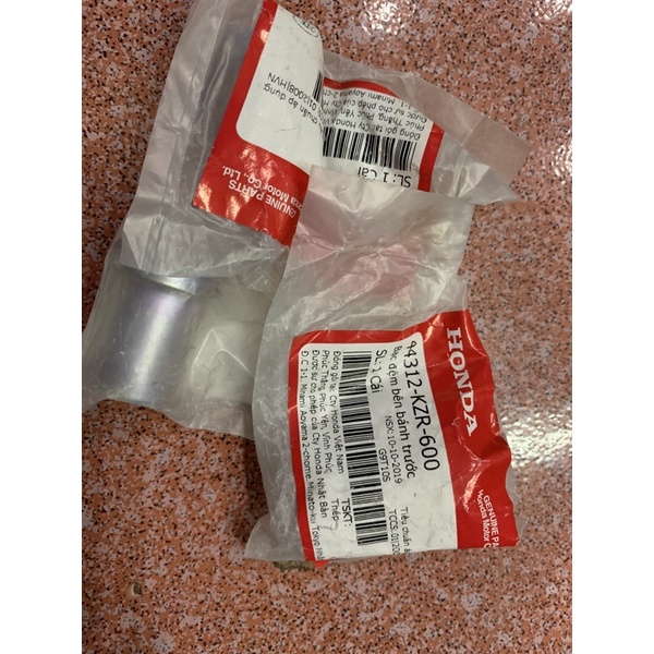 cục canh bánh trước bên trái Abl 125 hoăc 1 số xe khác ( loại dài)