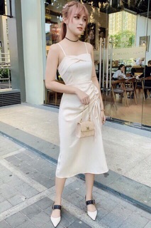 Đầm hai dây phi lụa rút tà