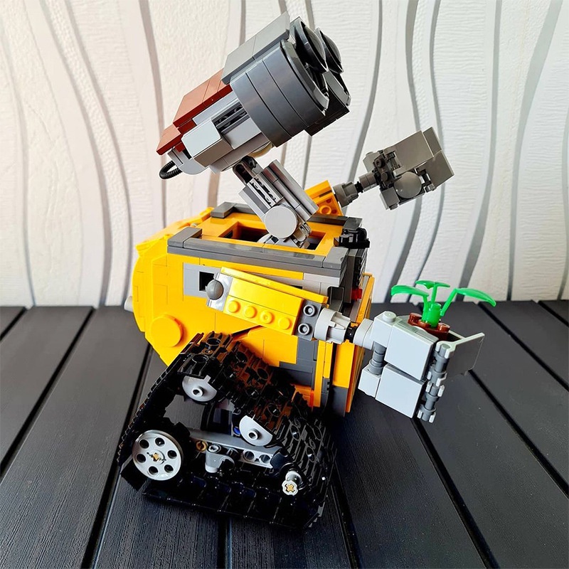 Đồ chơi lắp ghép SLUBAN 21303 mô hình Robot Wall- E gồm 687 miếng ghép