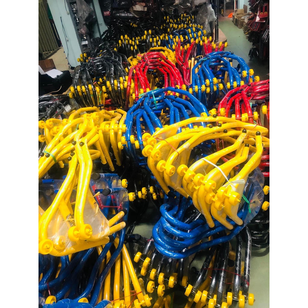 Bẩy Nâng Xe Máy Đủ Màu Dành Cho Các Dòng Xe Phổ Thông ////