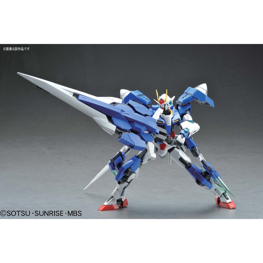 Mô Hình lắp ráp Gundam MG 1/100 00 Gundam Seven Sword