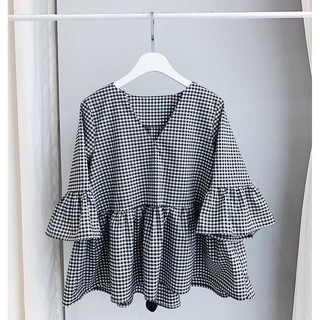 Áo kẻ pelum tay xoè cổ V