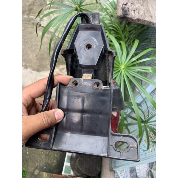 Honda win 100 / đèn hậu win 100