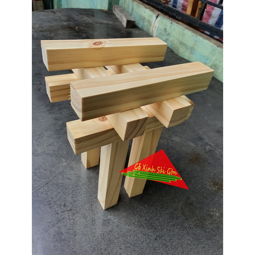 Thanh gỗ thông vuông 3x3cm,dài 20cm-30cm-40cm-50cm-60cm đã bào láng đẹp 4 mặt dùng làm khung sườn, mô hình, decor....