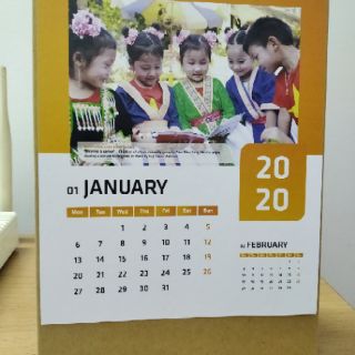 Lịch để bàn chữ A năm 2020