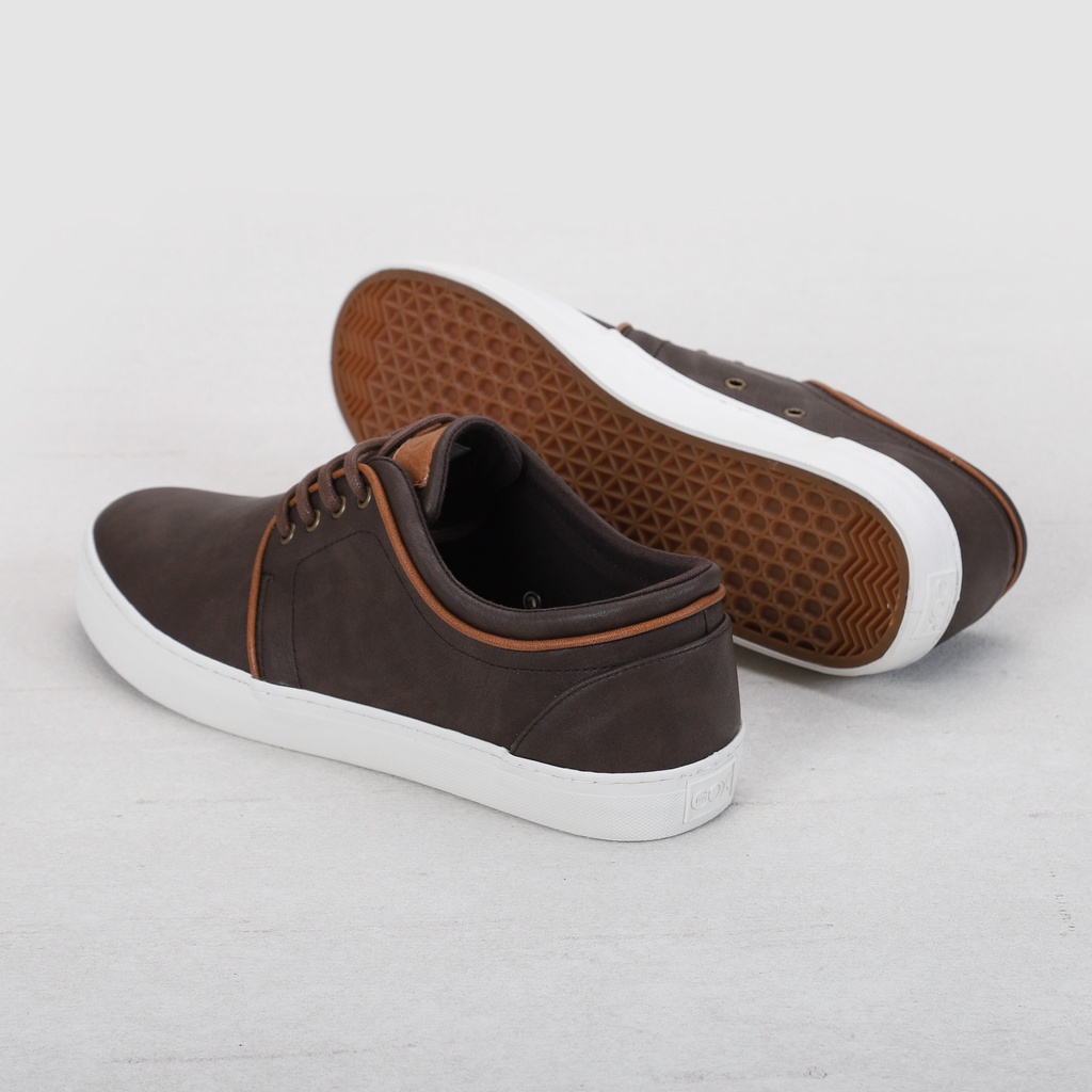 Giày Sneaker Da Nam DINCOX GC03 Brown Sang Trọng