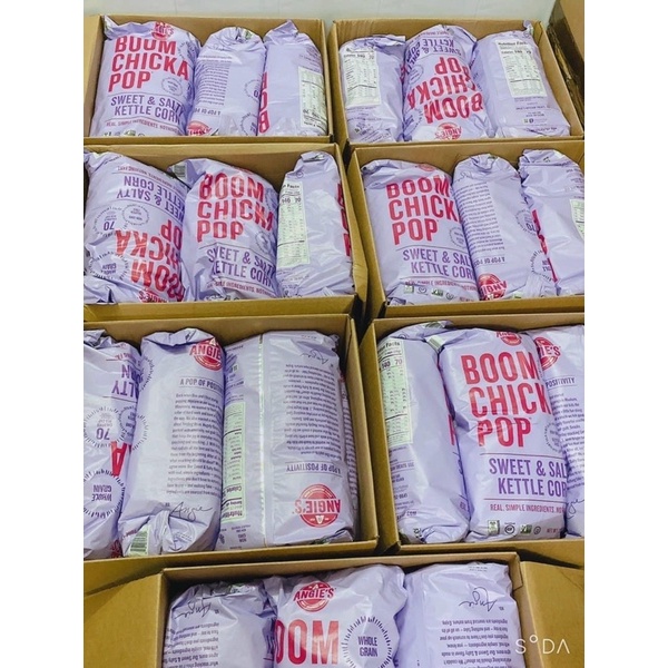Bắp Rang Bơ Mỹ Khổng Lồ 2 vị phô mai & caramel Cretors 908gram Popcorn Boom Chicka- Hàng Mỹ