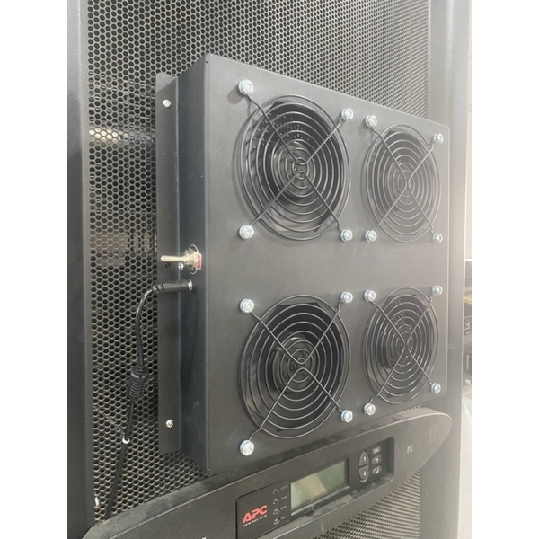 Thiết bị làm mát cho tủ rack