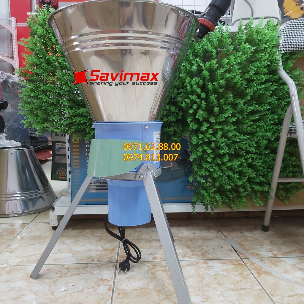 Máy băm cỏ voi, rau, lục bình dạng phễu tiện lợi giá rẻ