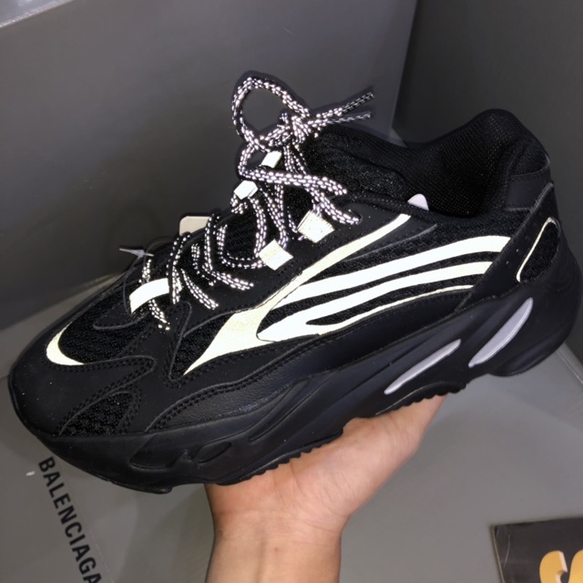 Giày Yz 700 Cao Cấp 🔥FREESHIP🔥 Giày thể thao yz700 phản quang + full box + bill + tặng tất | BigBuy360 - bigbuy360.vn