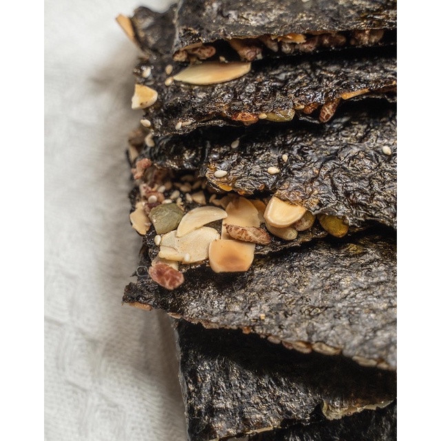 THANH GẠO LỨT VÀ RONG BIỂN KẸP HẠT Gateau Healthy