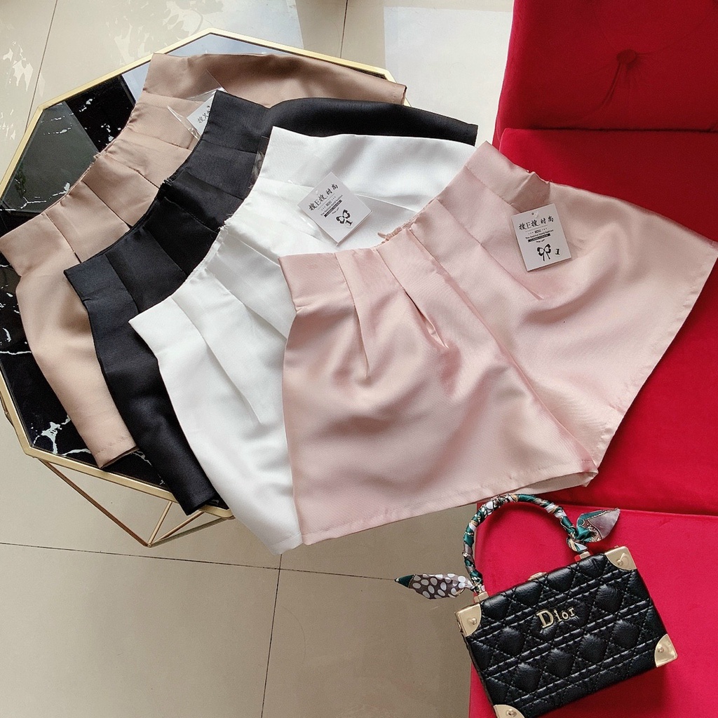 Quần short bóng xếp ly eo