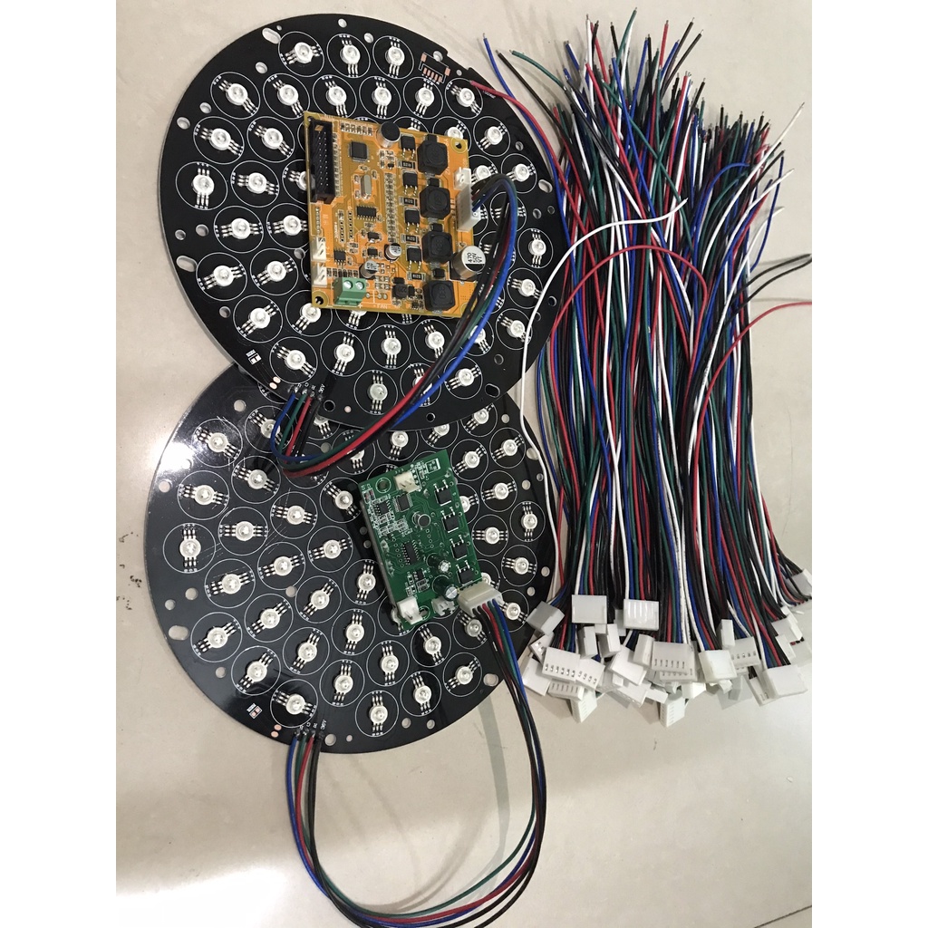 Dây cap kết nối từ bo khiển lên đĩa bóng