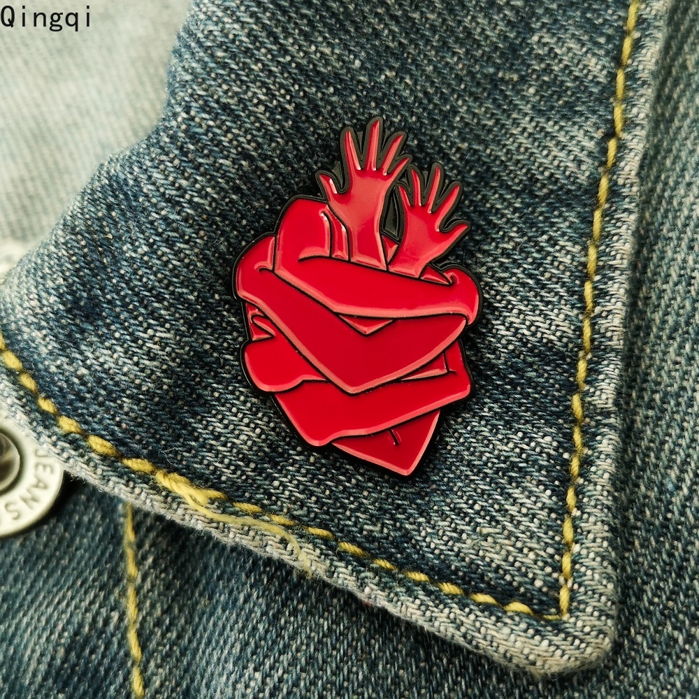 Ghim cài áo MISS ZOE hình trái tim và bàn tay phong cách punk thời trang