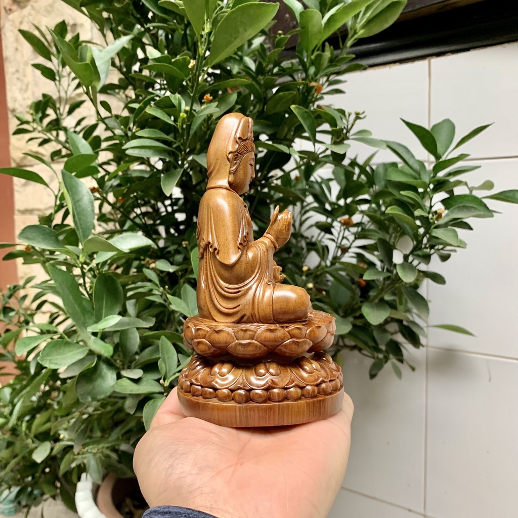 Tượng phật bà quan âm bồ tát cao 15 cm để táp lô xe ô tô