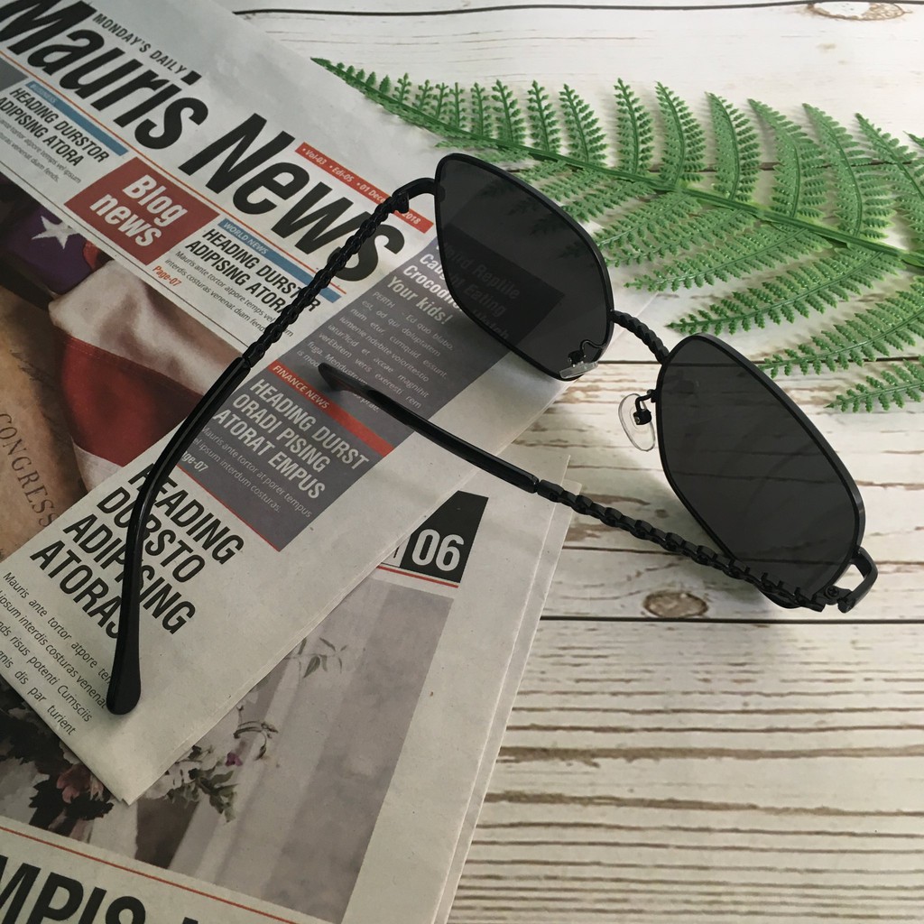 Mắt Kính Thời Trang Nữ Đen Huyền Phá Cách | BigBuy360 - bigbuy360.vn