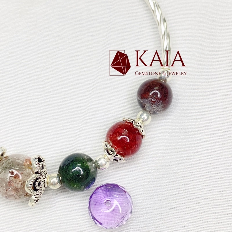 Vòng tay phong thuỷ Ưu Linh Đa Sắc mix charm leafs chiêu tài lộc may mắn bình an - KAIA V7