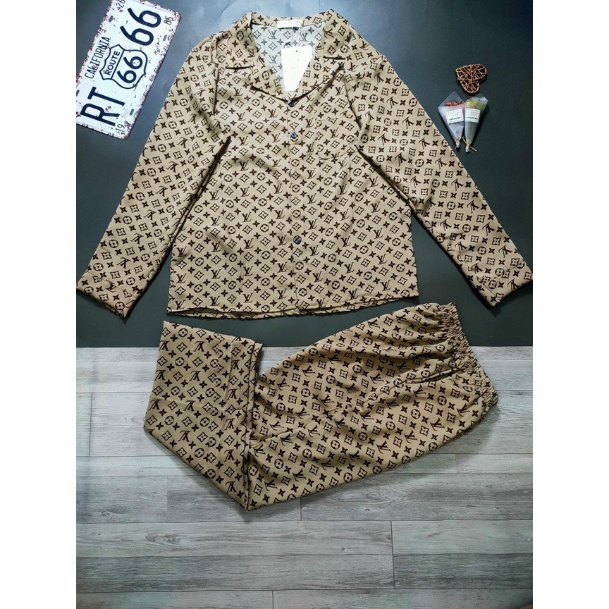 Bộ Pijama Lụa Dài Tay Phù Hợp Cả Nam Và Nữ, Bộ Đồ Ngủ Dài Tay Chất Lụa Cao Cấp