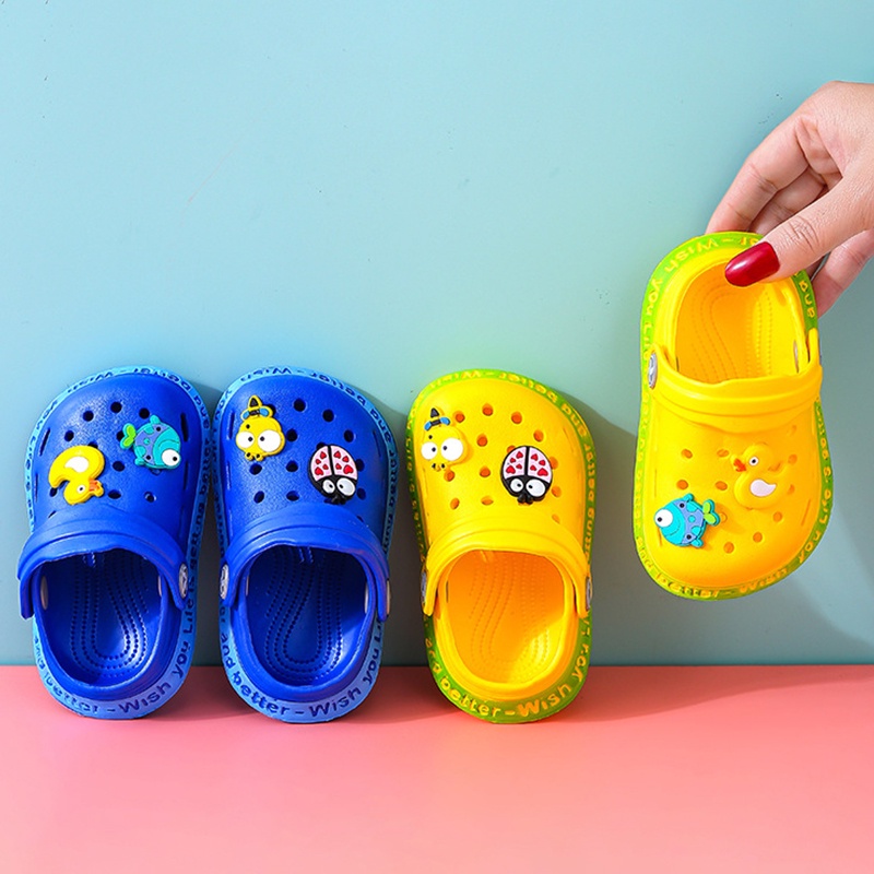 Dép Đi Trong Nhà Đế Mềm Chống Trượt Thiết Kế Đục Lỗ Dành Cho Bé Gái