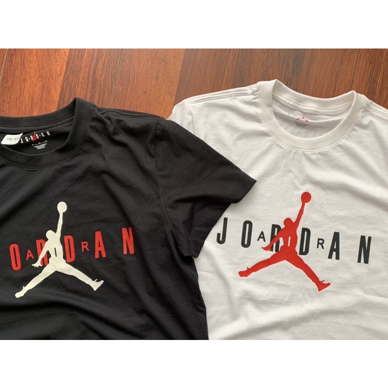 Áo thun jodarn trắng đen