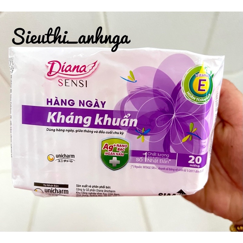 Gói 20 Miếng Băng Vệ Sinh Hàng Ngày Diana Sensi Kháng Khuẩn
