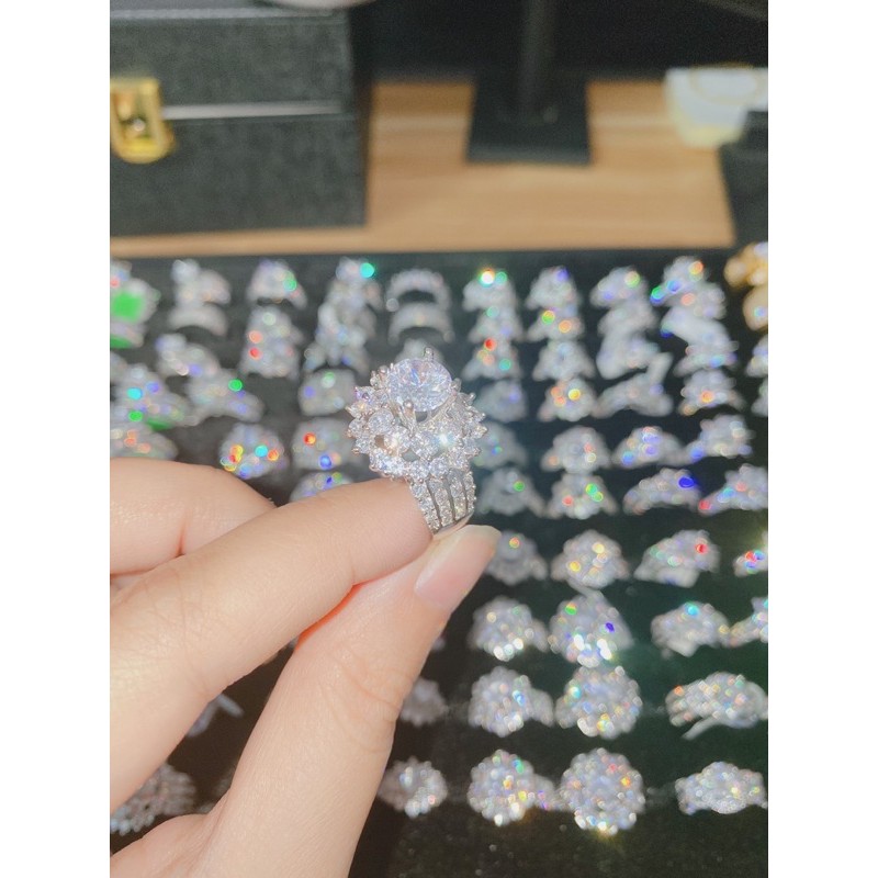 ẢNH + VIDEO THẬT♥️ Nhẫn đá nữ đẹp sáng ổ chủ 5li
