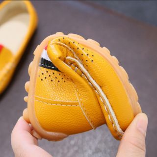 Giầy cho bé trai