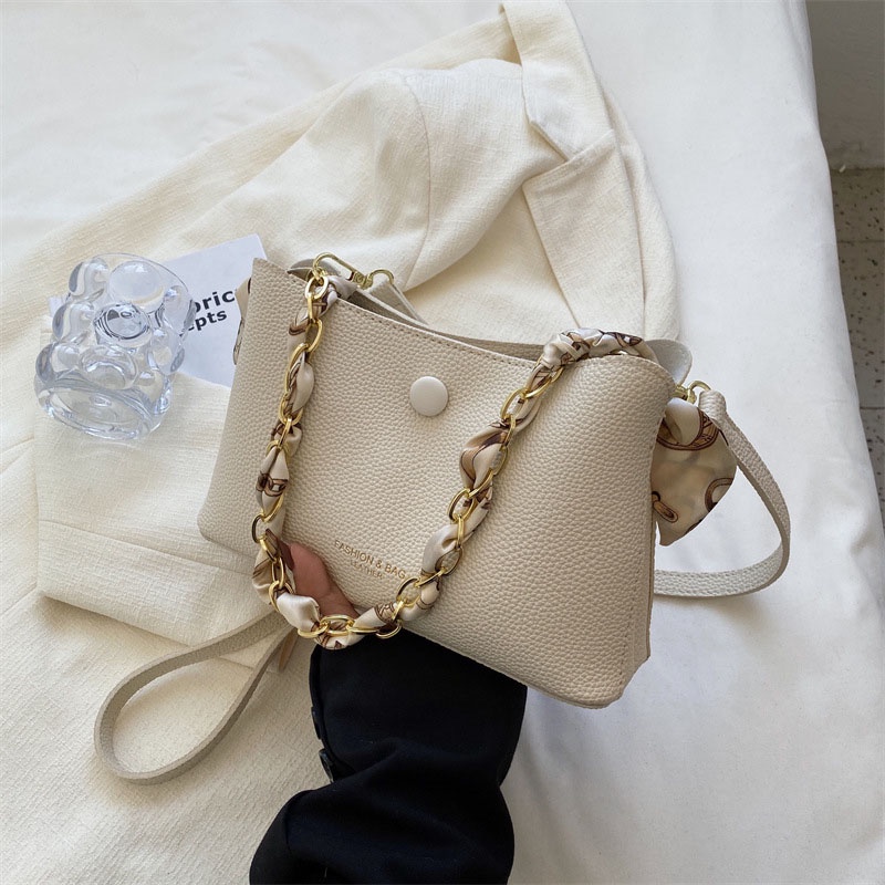 Túi Đeo Chéo Dây Xích Thời Trang Cao Cấp Cho Nữ