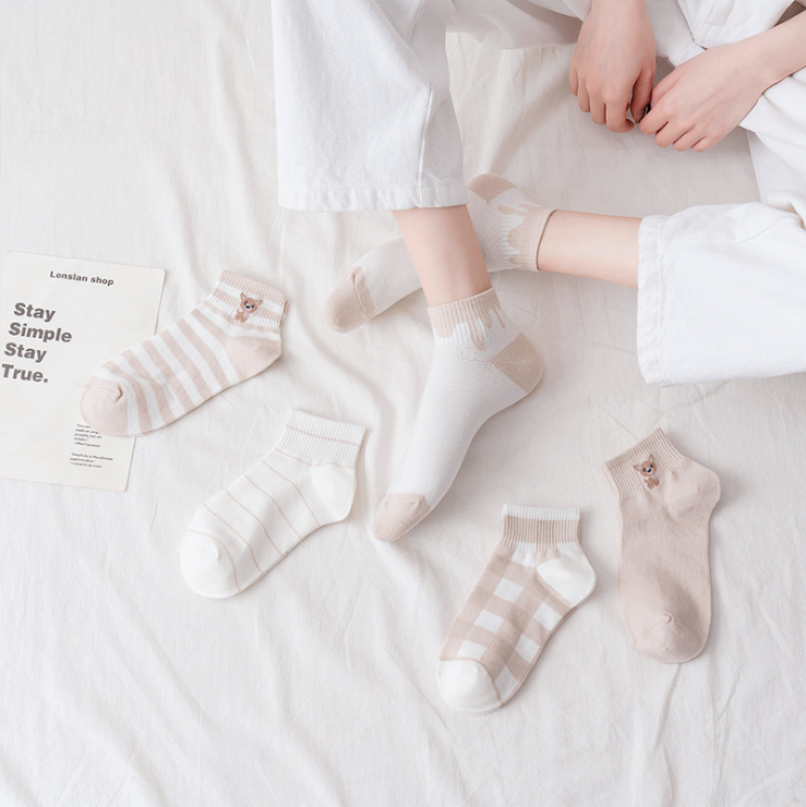 Tất cao cổ xinh xắn phong cách Hàn Quốc cổ điển